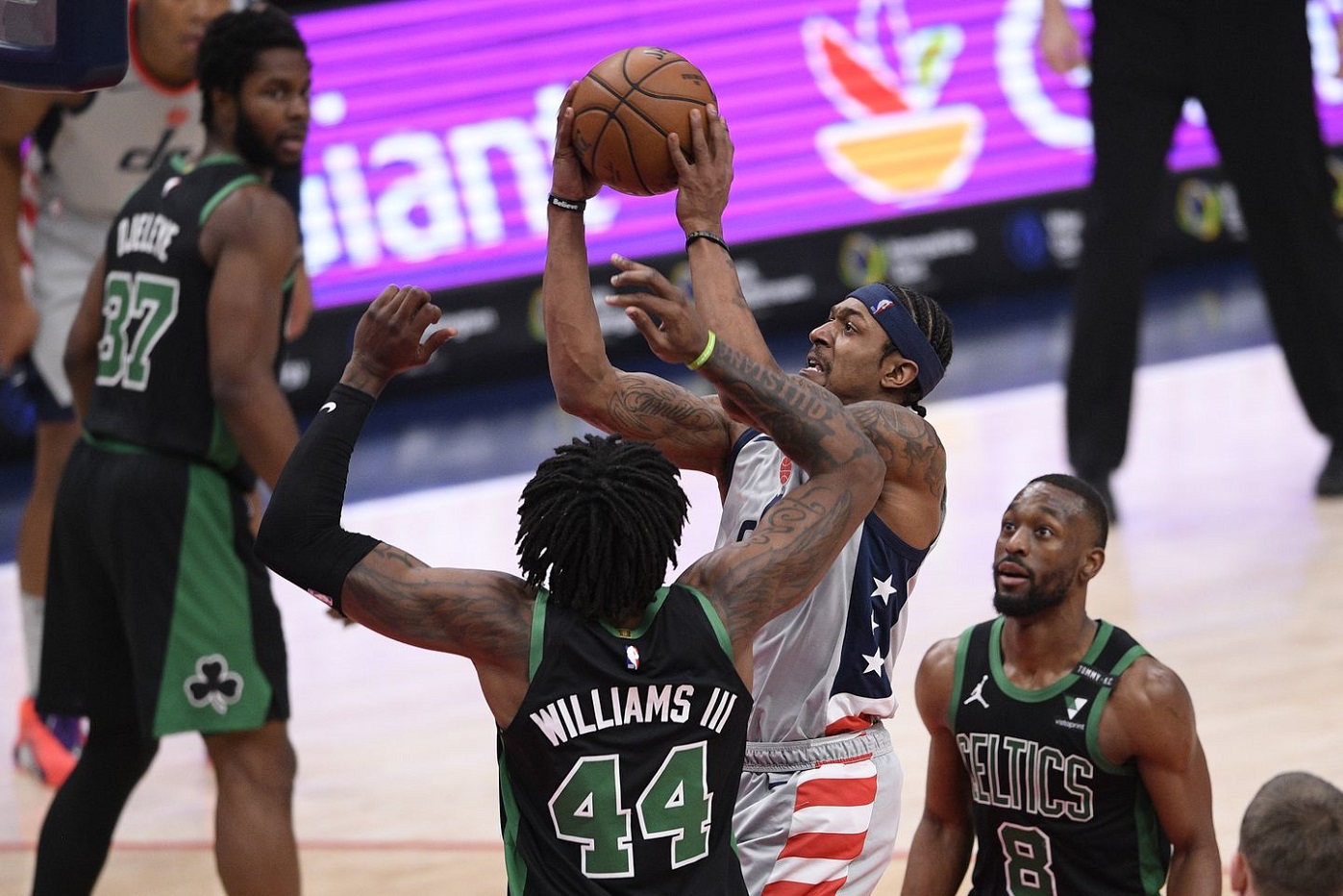 Wizards – Celtics 104-91: Ο Beal εκτέλεσε τους «κέλτες»
